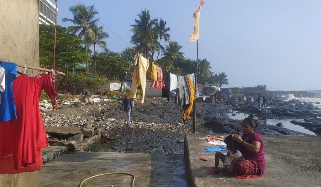 Mumbaikars living near the sea during monsoon 