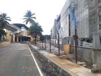 Parking lot coming up near Konankunte Cross Metro station