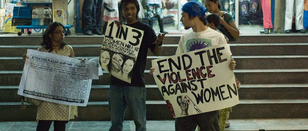 protesta en la india contra la violación